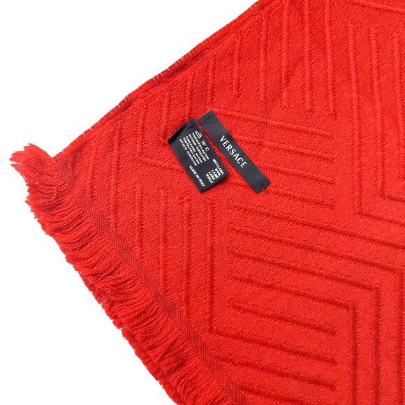 Vintage Versace Red Chevron Textured Medusa Logo 100% Lambs Wool Scarf Scarves - Picture 6 of 6
